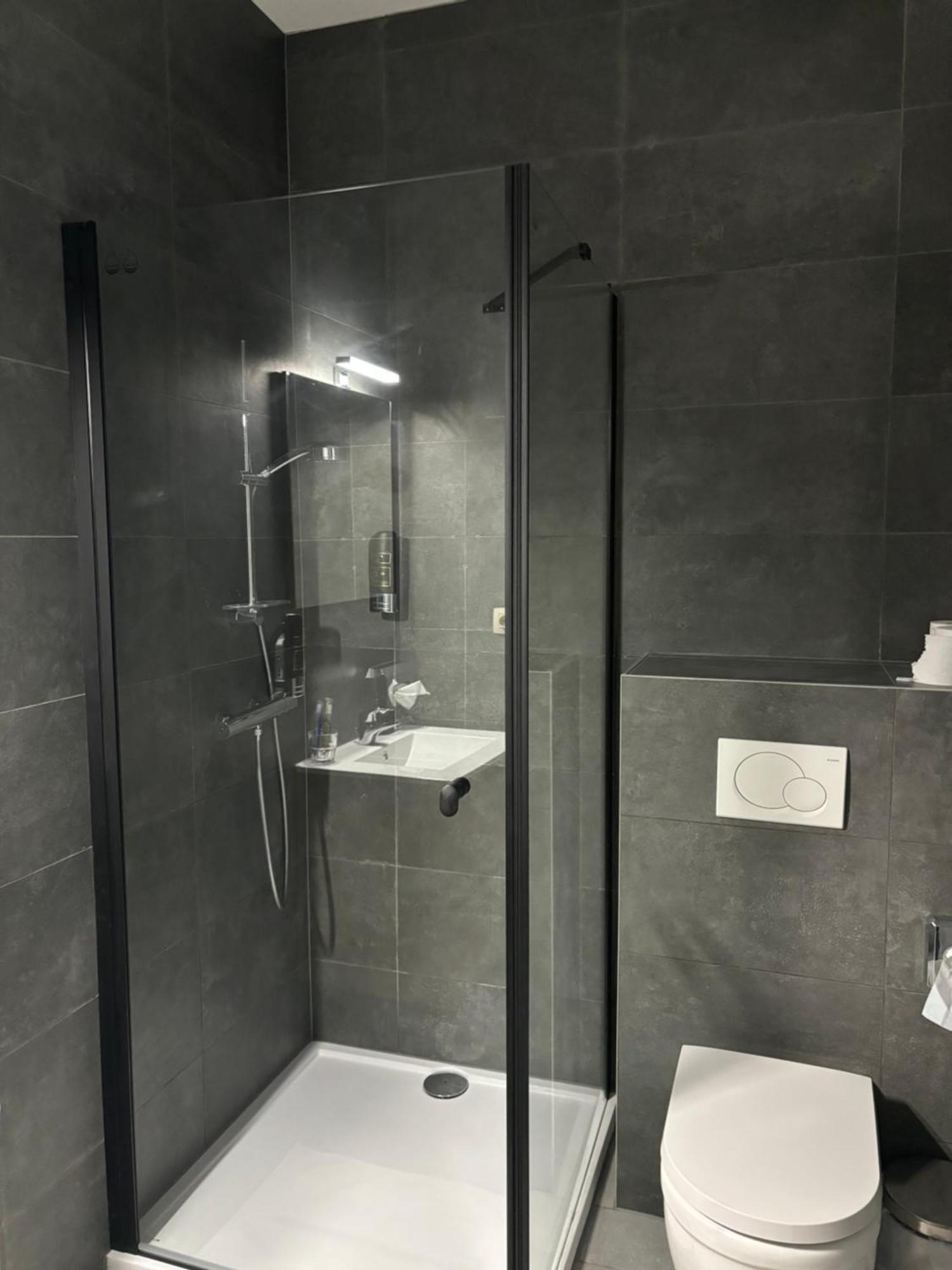 Hotel Mille Colonnes Leuven Dış mekan fotoğraf
